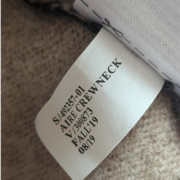 Banana Republic Merino Aire Wool Blend Stripe Knit Crewneck Sweater M Gray - Picture 7 of 7